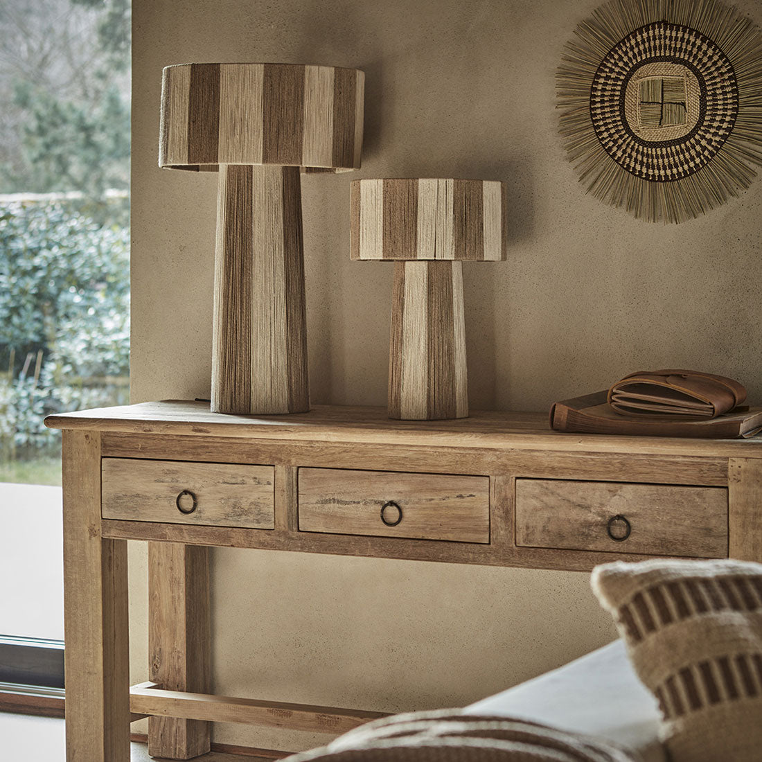 JULLAN Bordslampa M, Elfenben/natur