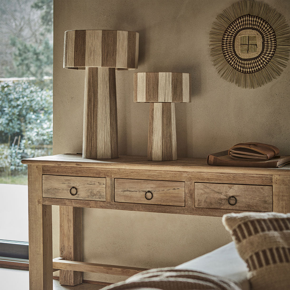 JULLAN Bordslampa L, Elfenben/natur